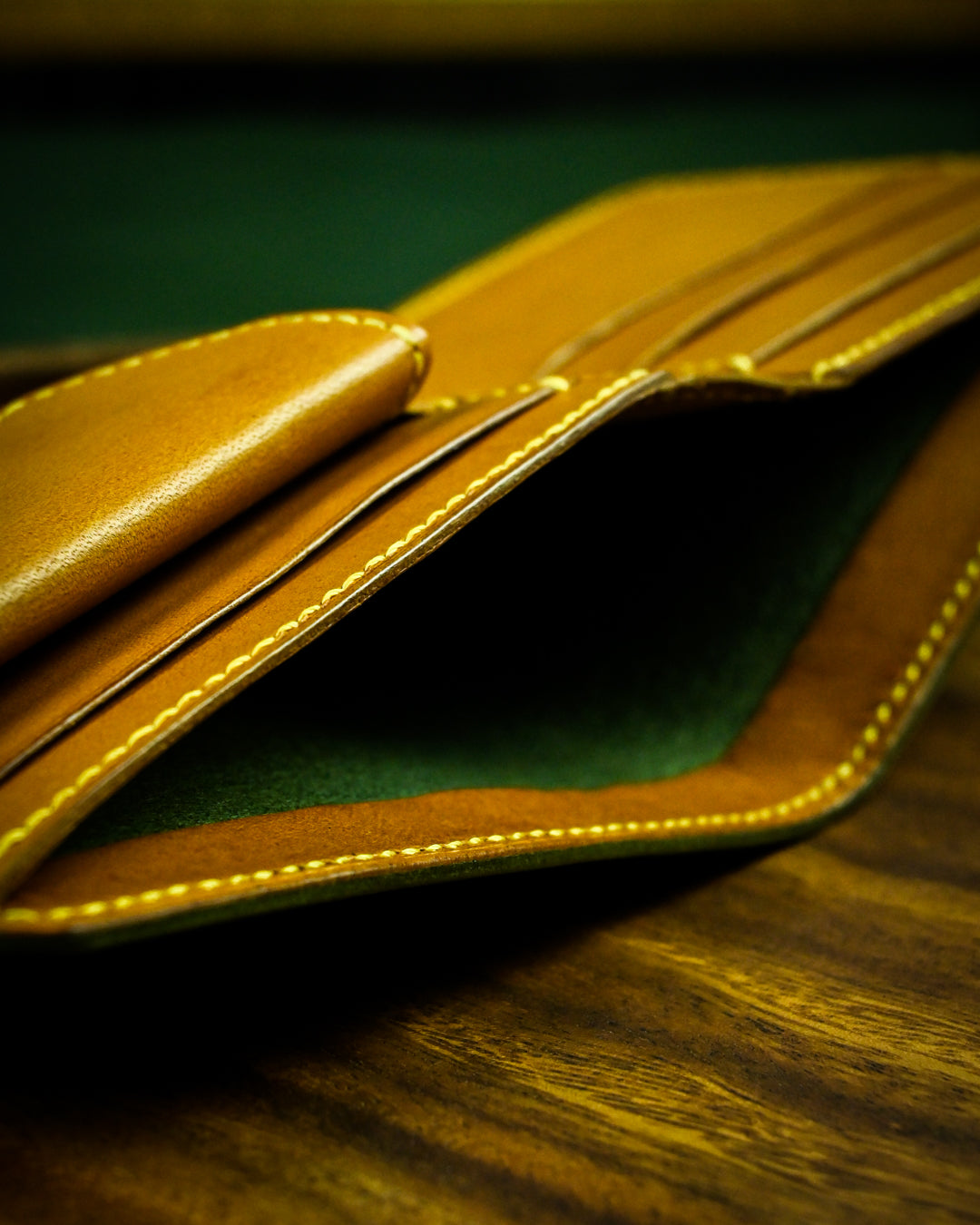 Kaswa Bifold Wallet with Coin Pouch